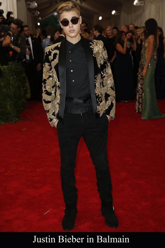 15Justin Bieber in Balmain 1 683x1024 1