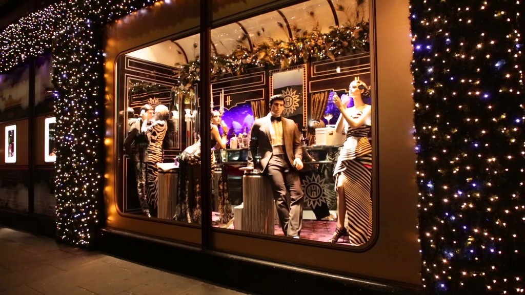 Pack a Punch in Your Visual Merchandising Efforts with Window Displays