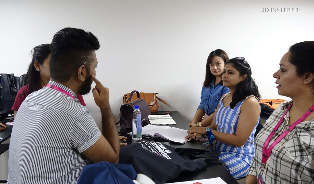 Workshop on Wardrobe Styling | JD Institute