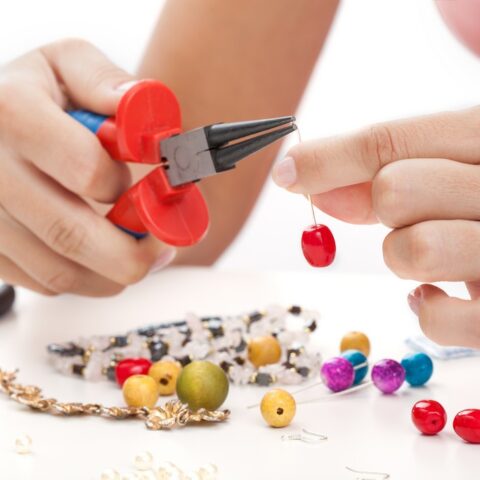 Start a Homemade Jewellery Business (1)