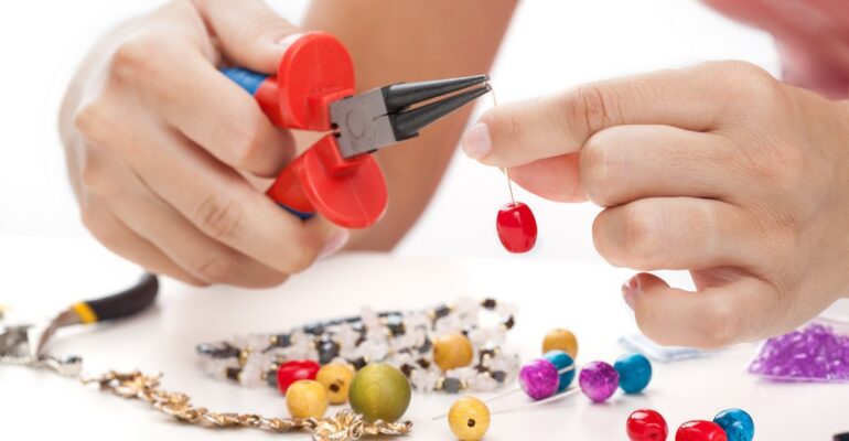 Start a Homemade Jewellery Business (1)