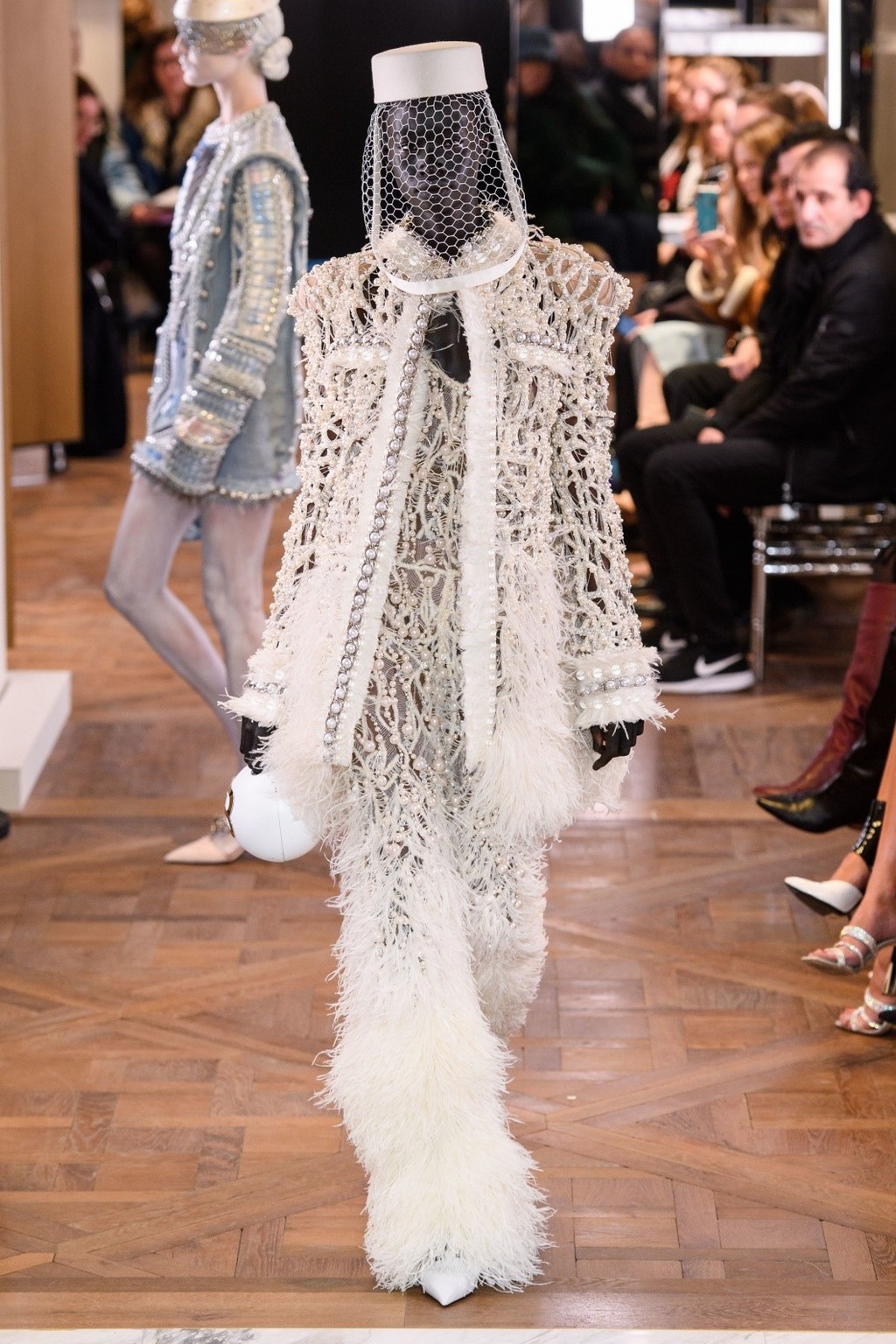 BALMAIN – HAUTE COUTURE SHOW AFTER 16 YEARS!