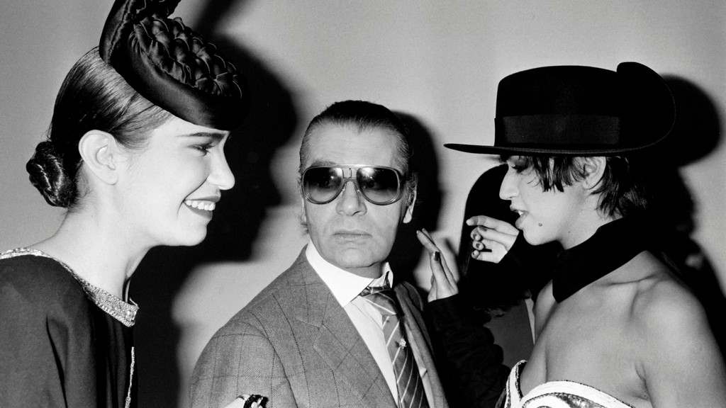 THE FASHION ICON: KARL LAGERFELD