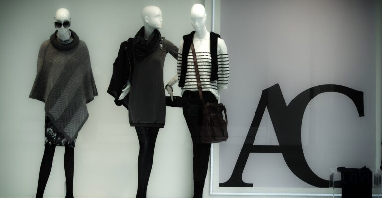 Visual Merchandising (1)