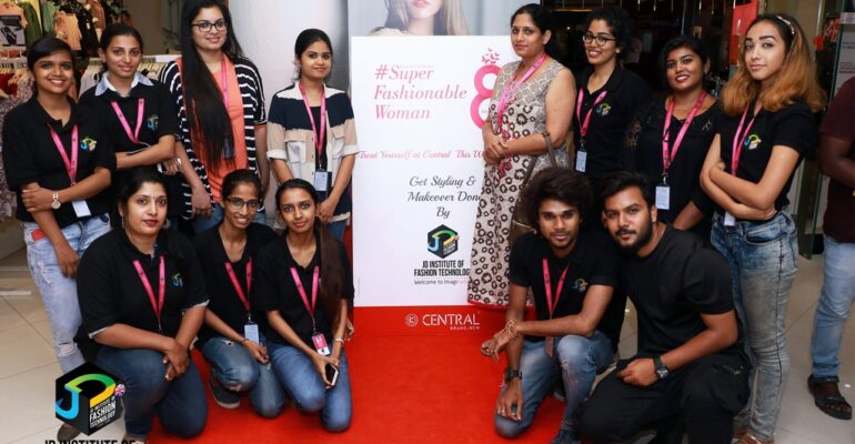 WOMEN’S DAY STYLING AT CENTRE SQUARE MALL, KOCHI (1)