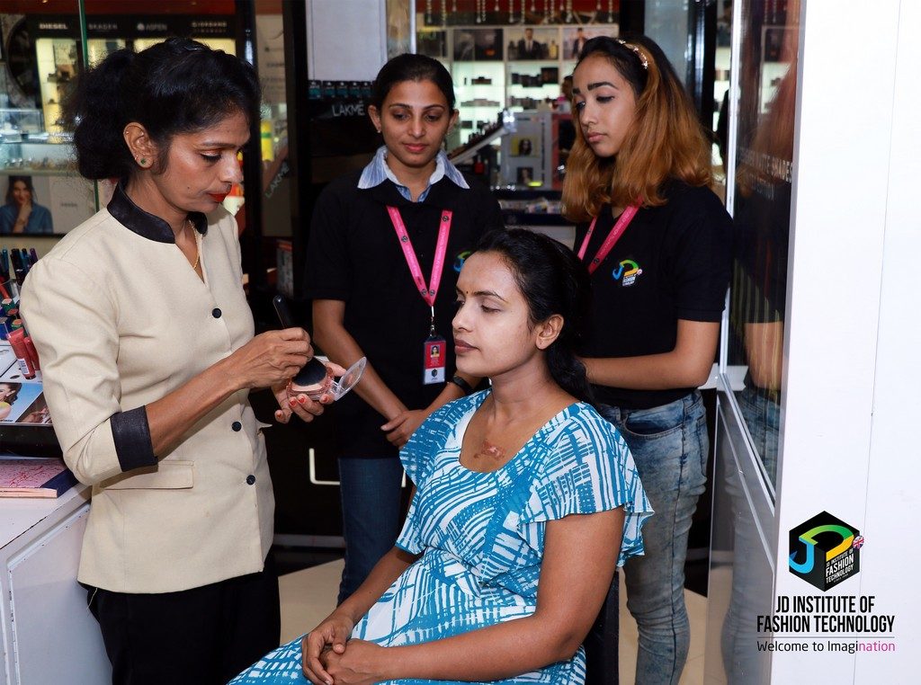 WOMEN’S DAY STYLING AT CENTRE SQUARE MALL KOCHI 9