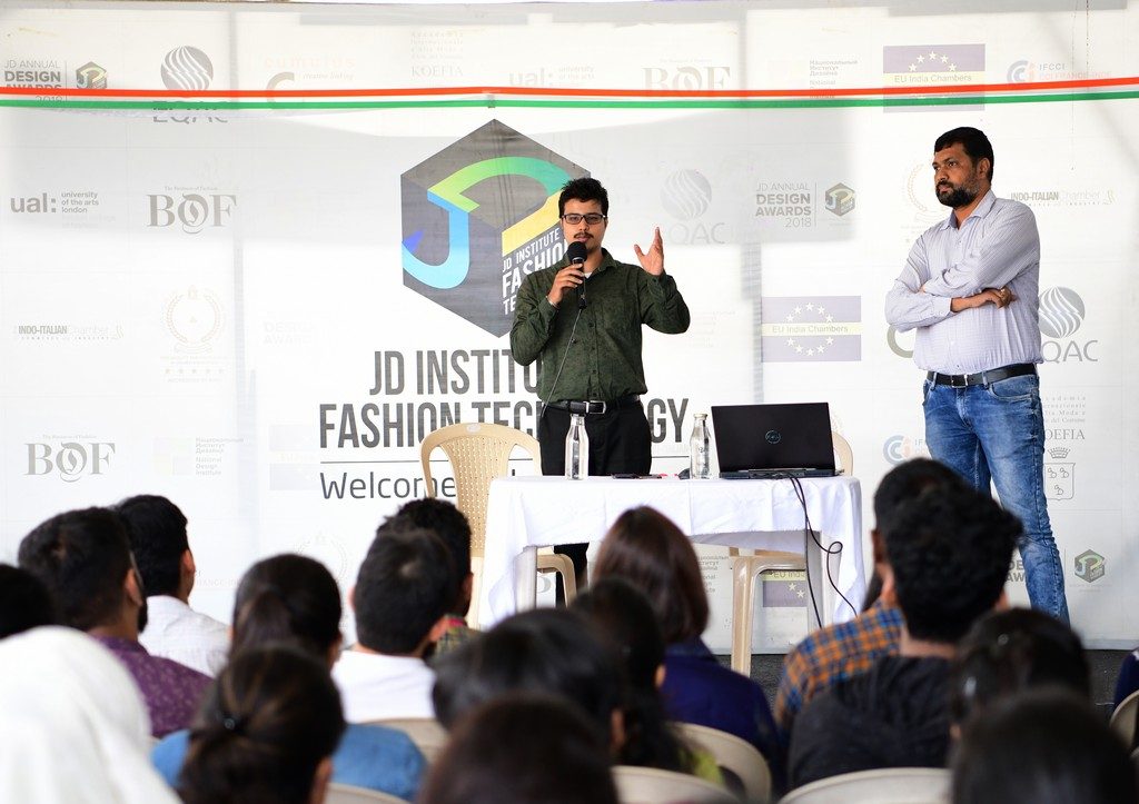 A SESSION ON V-RAY FOR INTERIOR AND JEWELLERY DESIGN DEPARTMENT