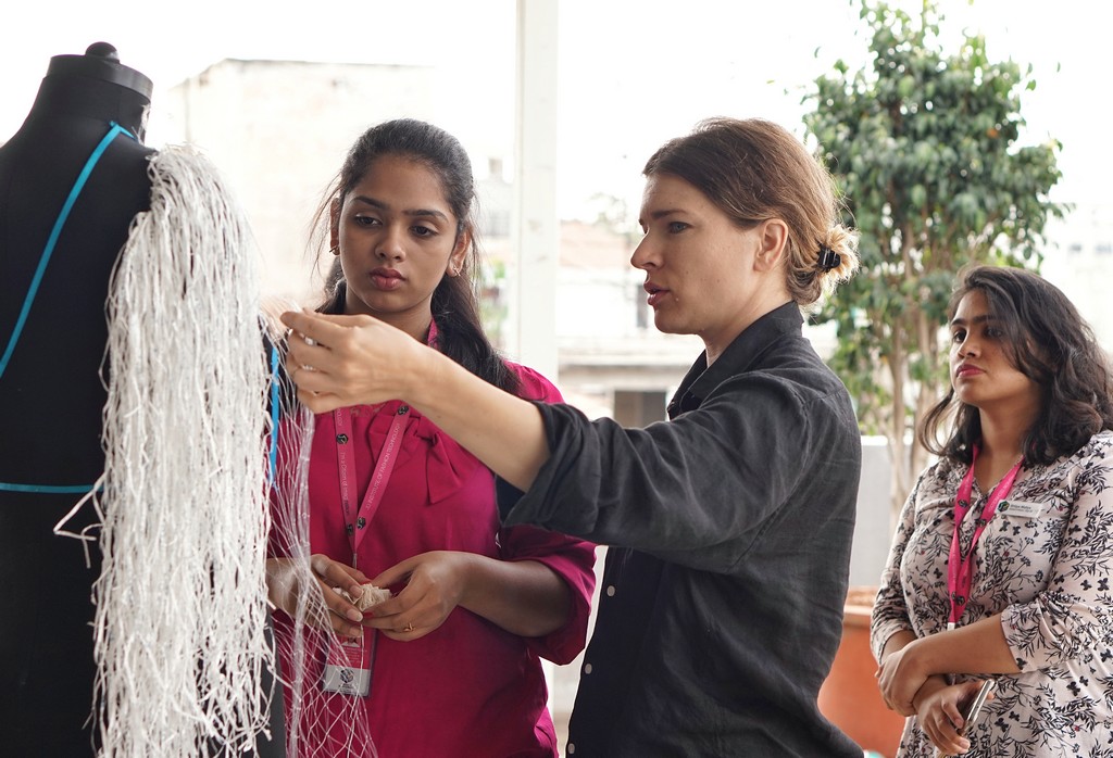 JD INSTITUTE, BANGALORE STUDENTS TUTORED BY AN INTERNATIONAL DESIGNER