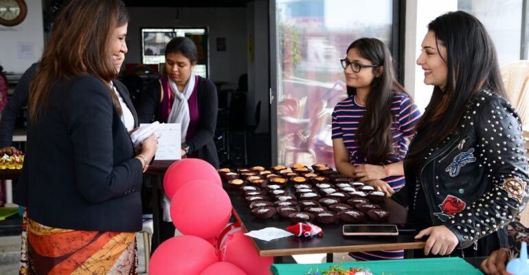 JEDIIIANS TURN INTO BAKERS TO CELEBRATE CHRISTMAS (23)