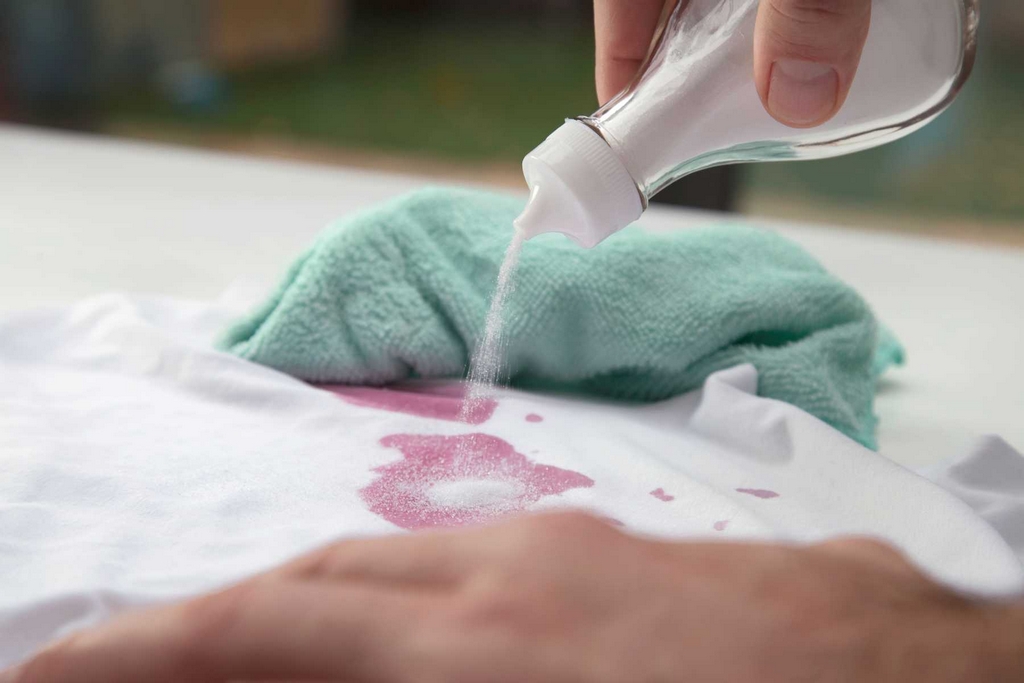 cleaning stain in silk