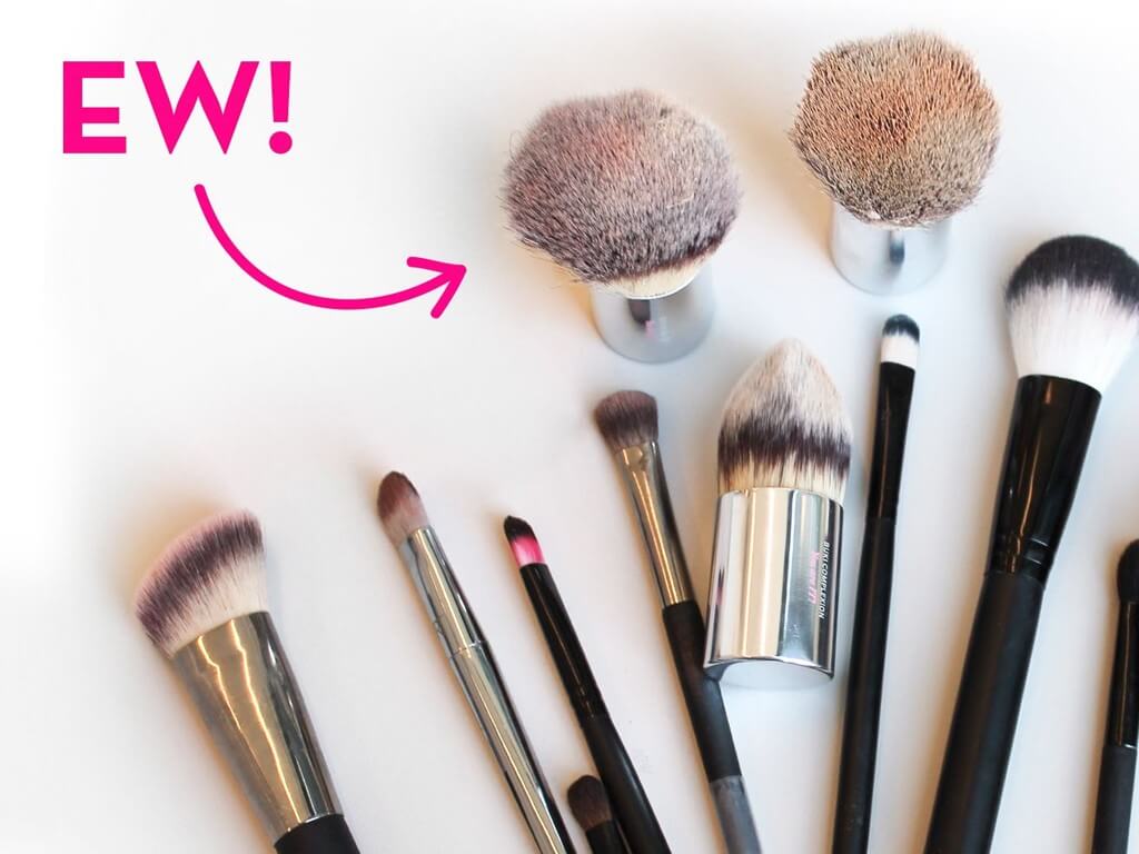 MAKEUP BRUSHES: How and Why you should keep them clean?