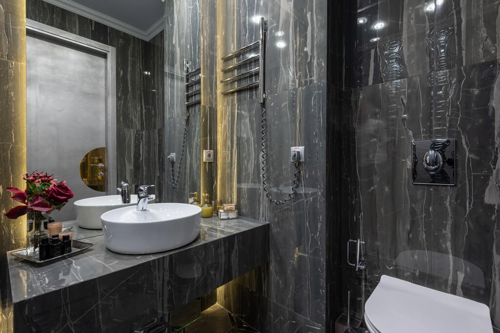 How to pick the perfect bathroom suite 6