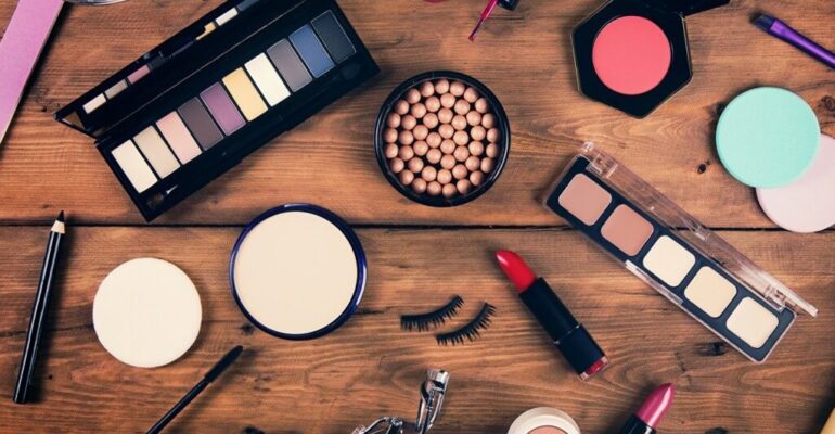 BEAUTY MARKET TRENDS 2022