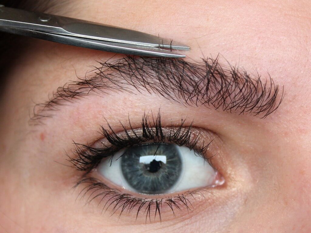 GROOMING EYEBROWS: WAYS TO GROOM EYEBROWS