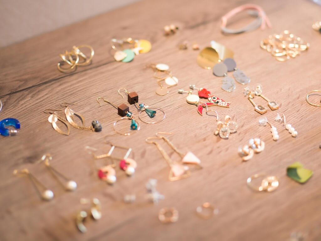 How to start a Jewellery Business from your home?