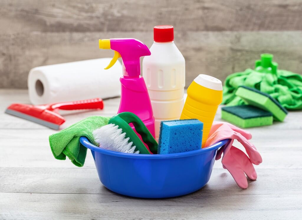 3 Homemade floor cleaners