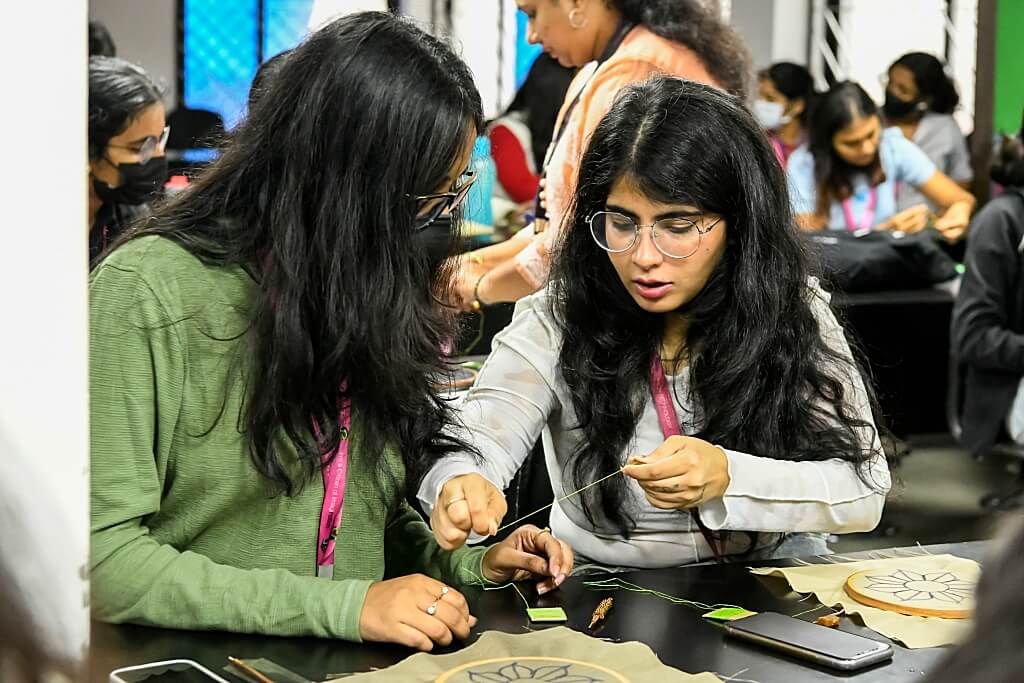 Kashmiri Velvet Hand Embroidery Workshop For Jediiians