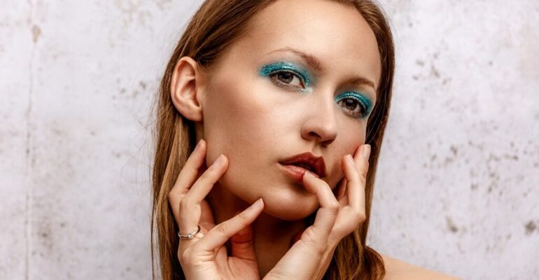 Graphic Eye Makeup Trends