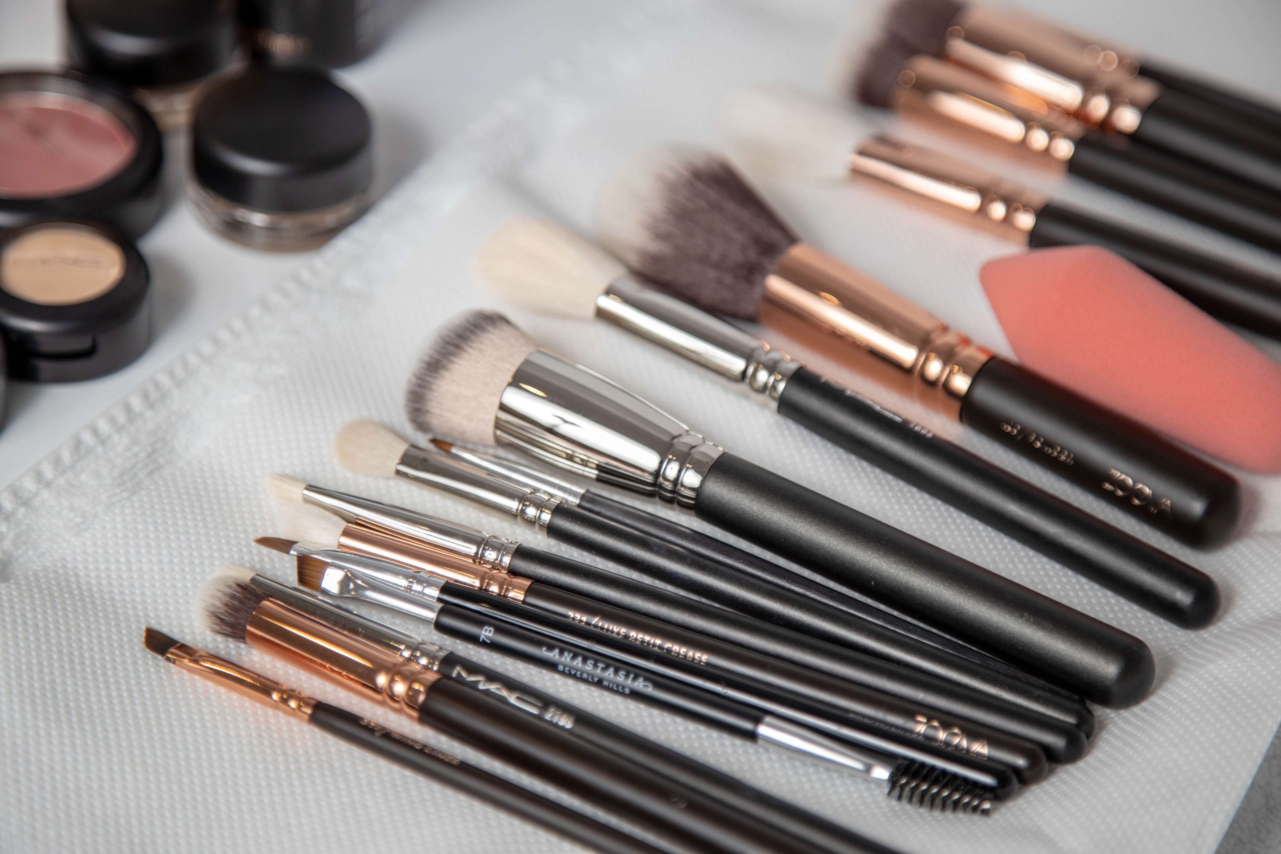 Makeup Masterclass How to Clean Makeup Brushes Sponges and More (1)