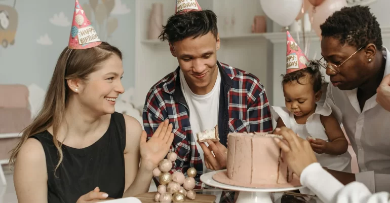 What to Expect During Your Baby's Cake Smash Session