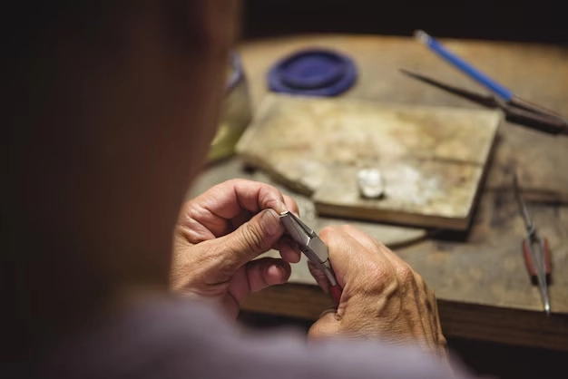 Introduction to Jewellery Making Techniques & Career Opportunities 