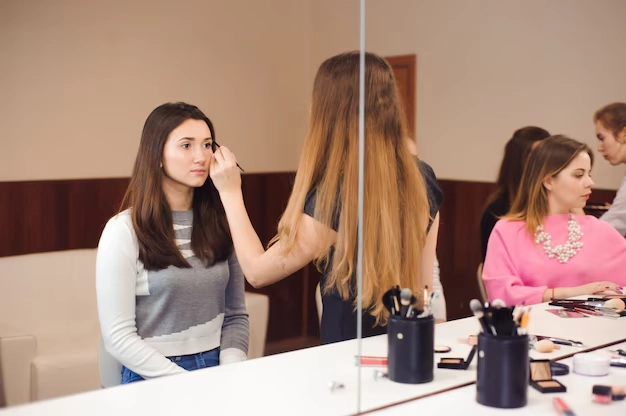 The Benefits of a Diploma in Hair and Makeup