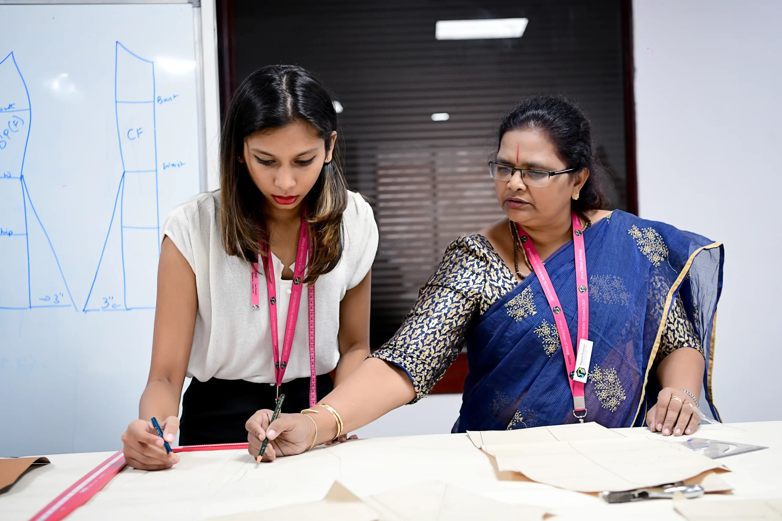 Why Choose JD Institute of Fashion Technology for Fashion Design 