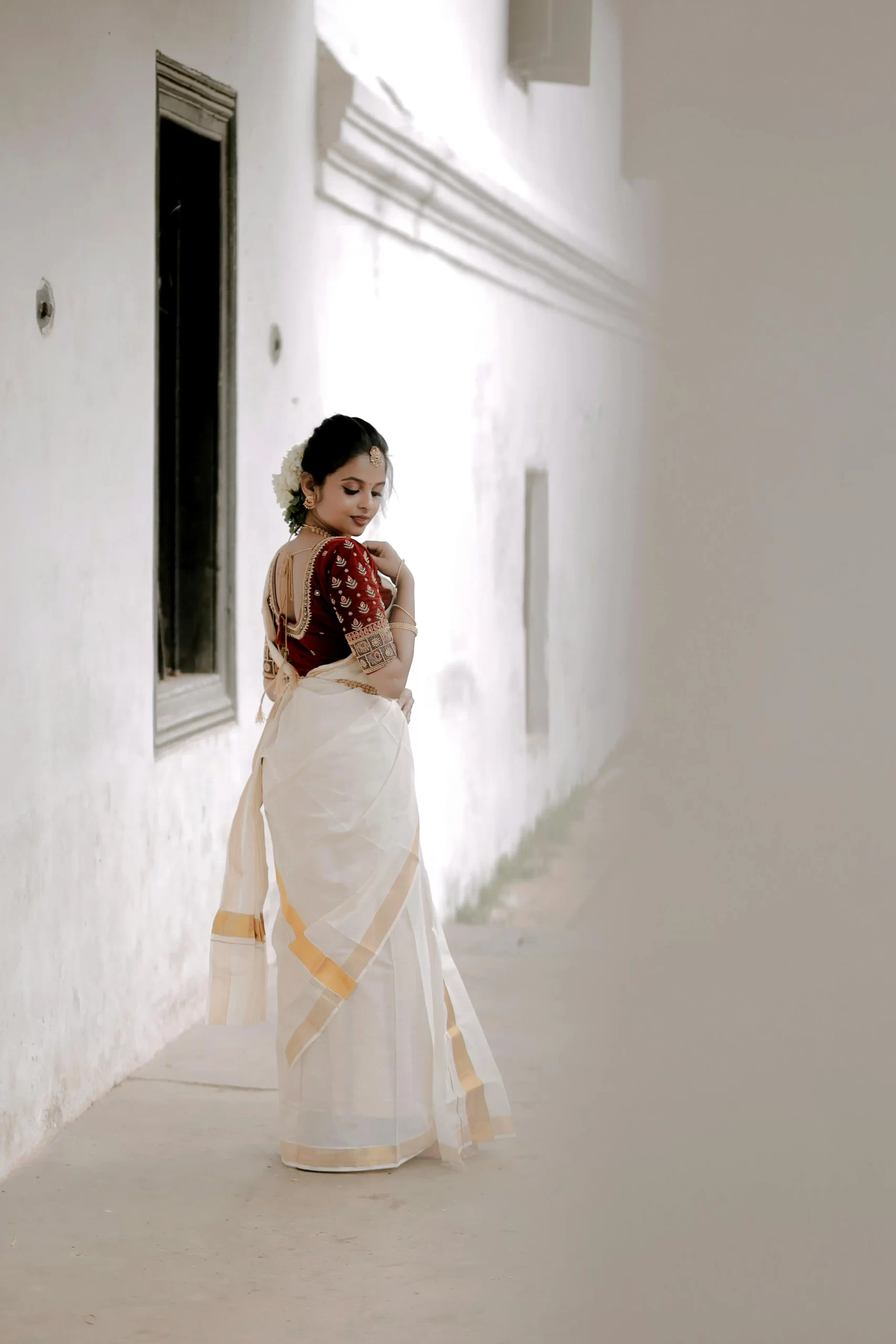 The Indian Bridal Fashion Modern vs Traditional (2)